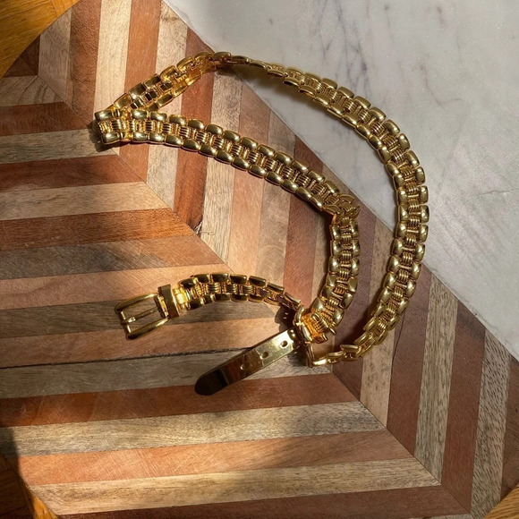 Vintage - Yellow Gold Tone Slinky Belt - Picture 3 of 6